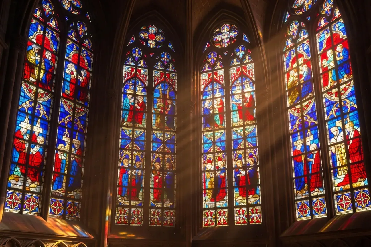 Les vitraux de la cathédrale de Strasbourg : verrières, rosace et restauration